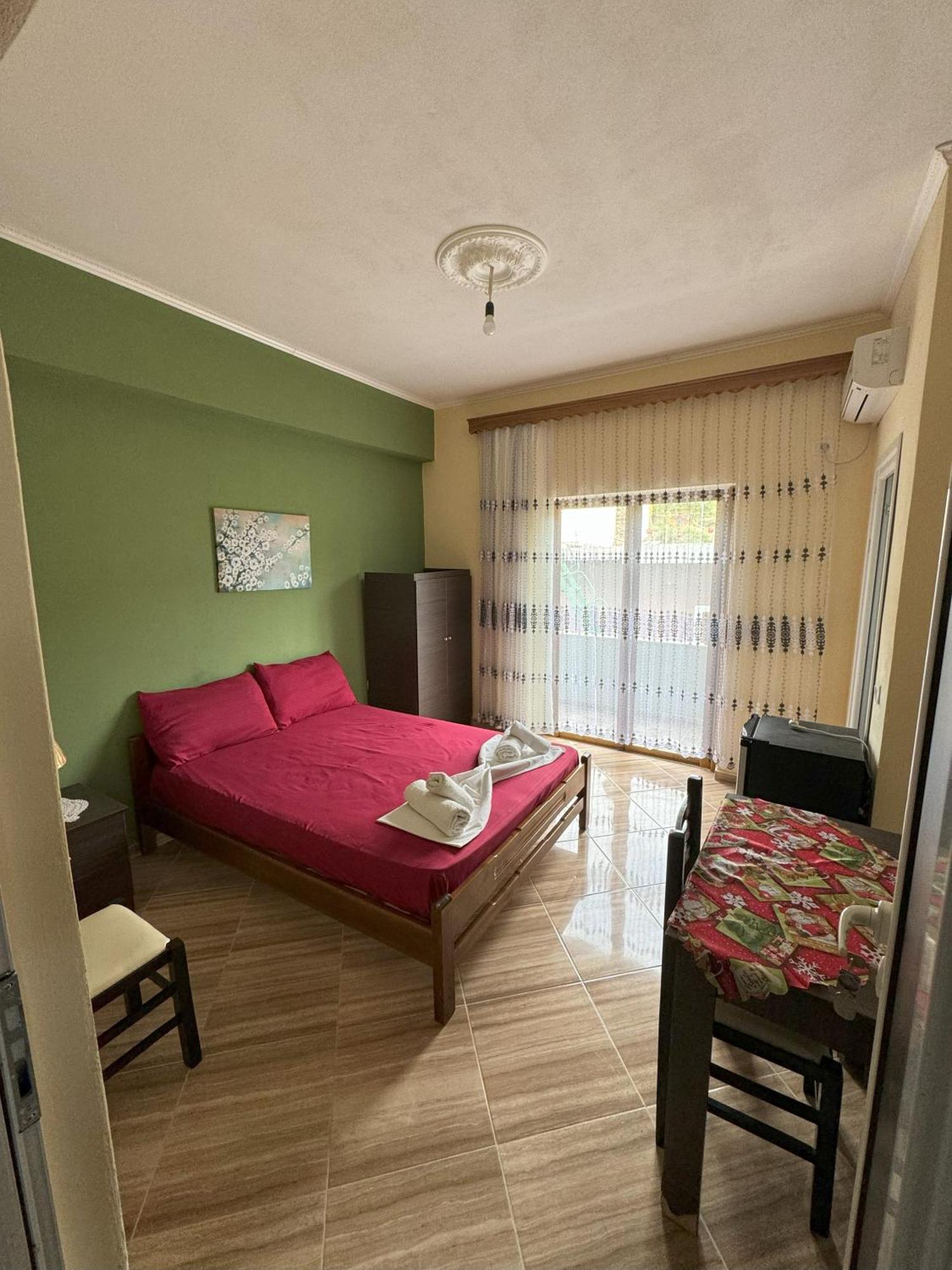 Adrian Agustin Rooms Lukovë エクステリア 写真